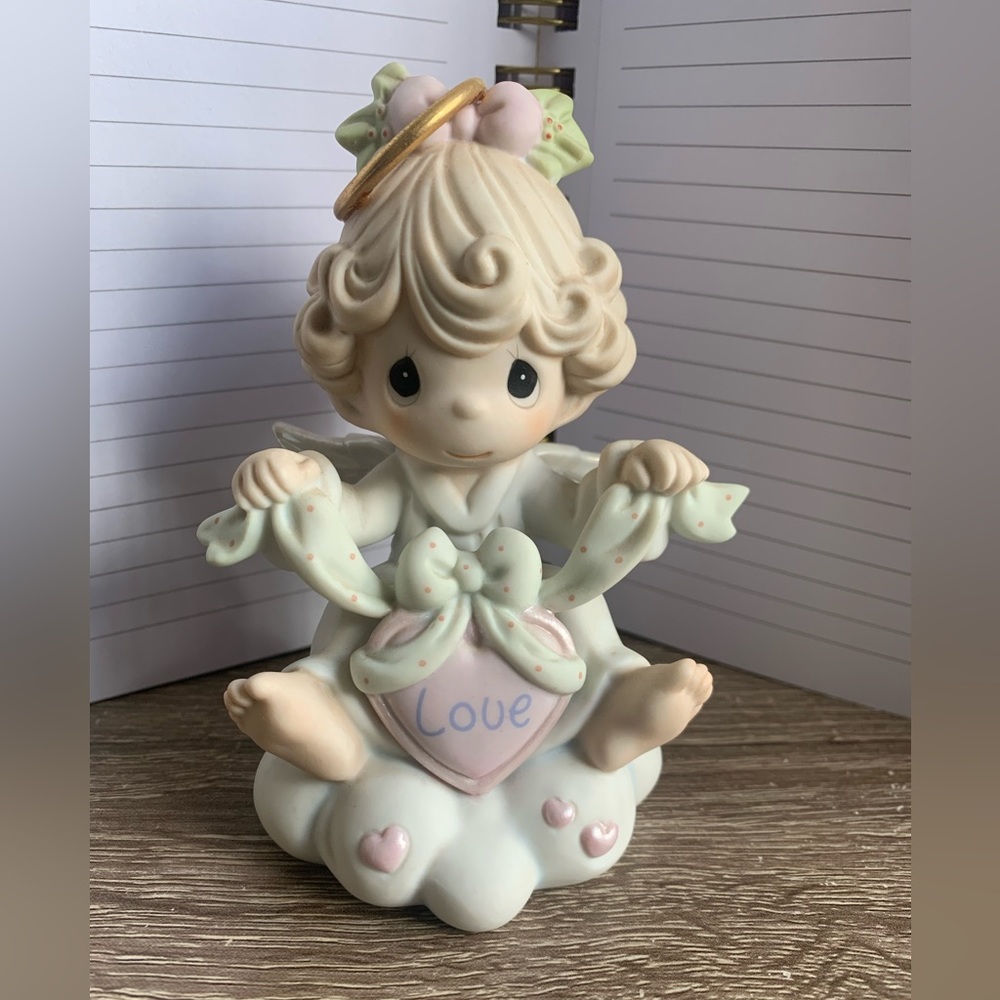 Precious Moments Limited Edition (2004)#117795